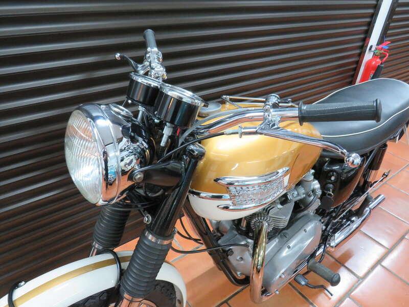 1964 Triumph T120 BONNEVILLE