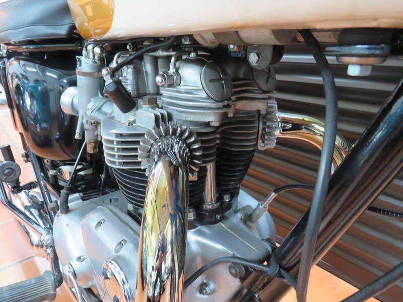 1964 Triumph T120 BONNEVILLE