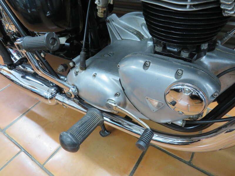 1964 Triumph T120 BONNEVILLE