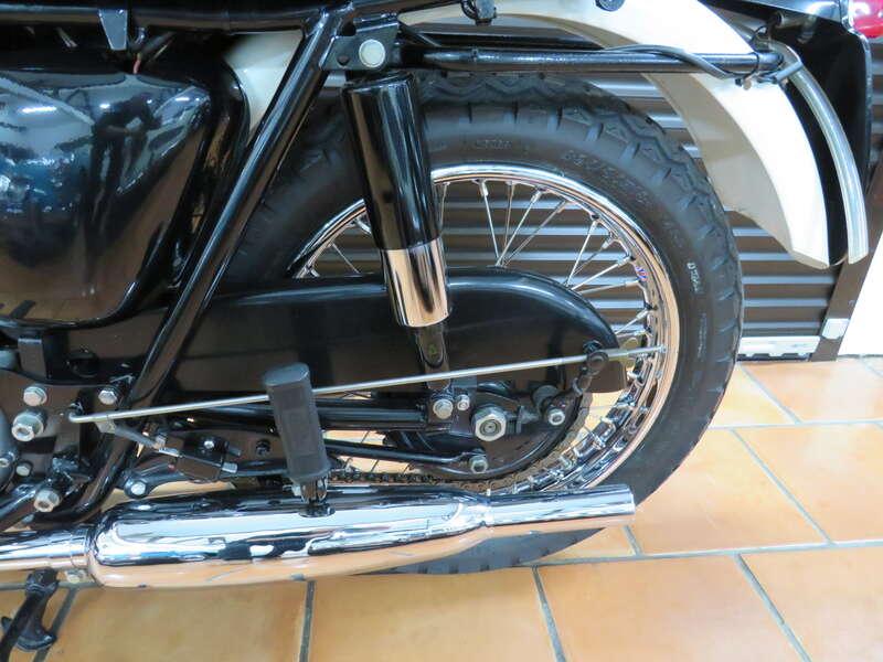1964 Triumph T120 BONNEVILLE