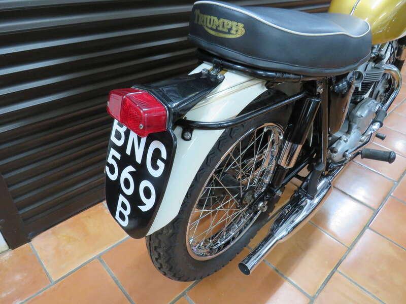 1964 Triumph T120 BONNEVILLE
