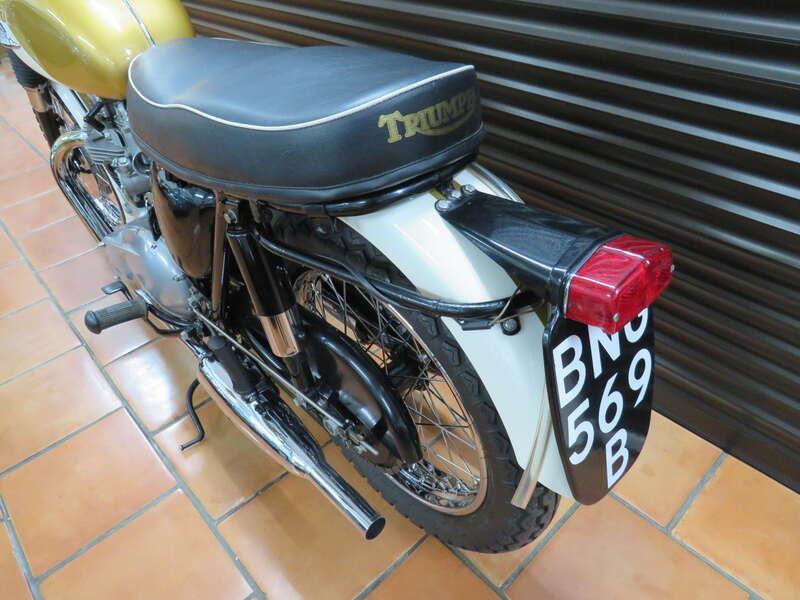 1964 Triumph T120 BONNEVILLE
