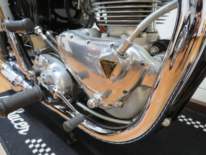 1958 Triumph TR6 TROPHY