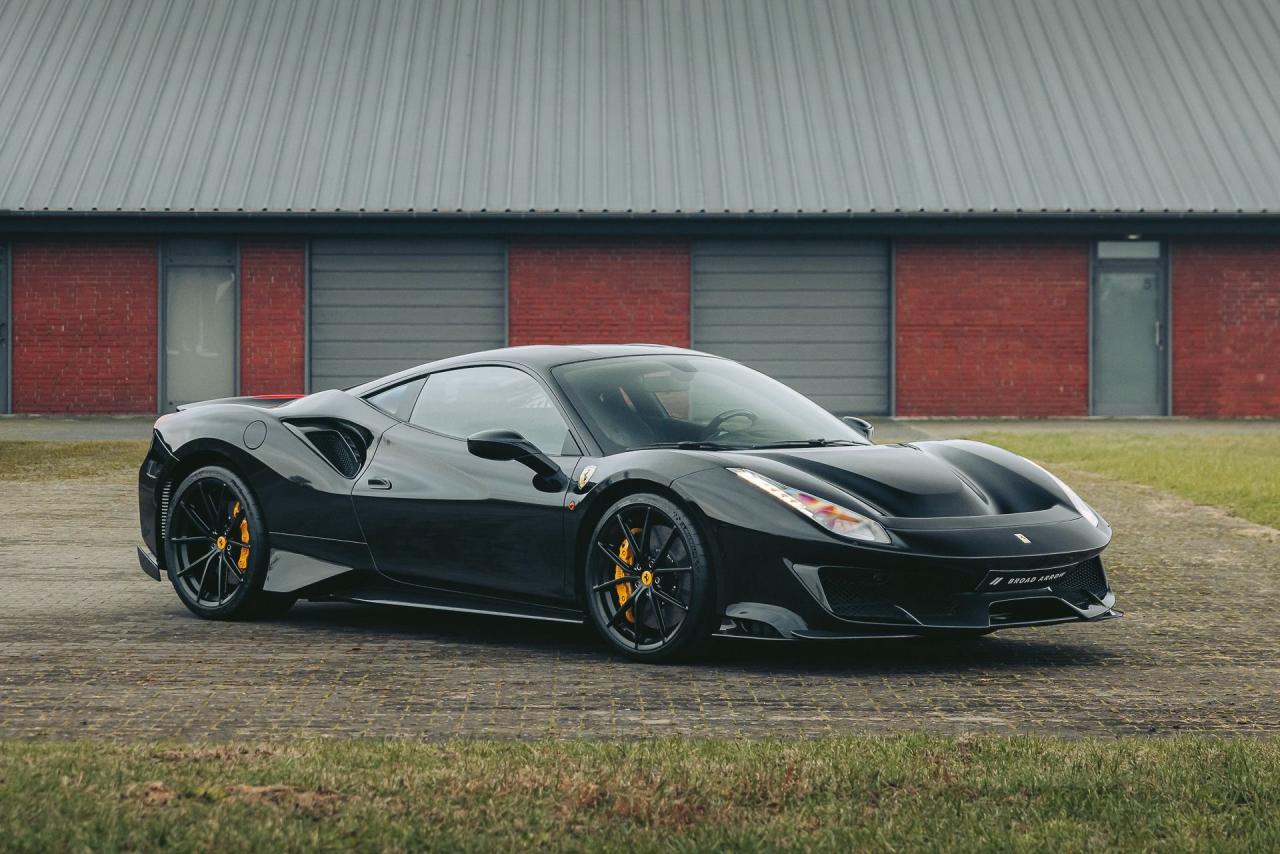 2020 Ferrari 488 PISTA