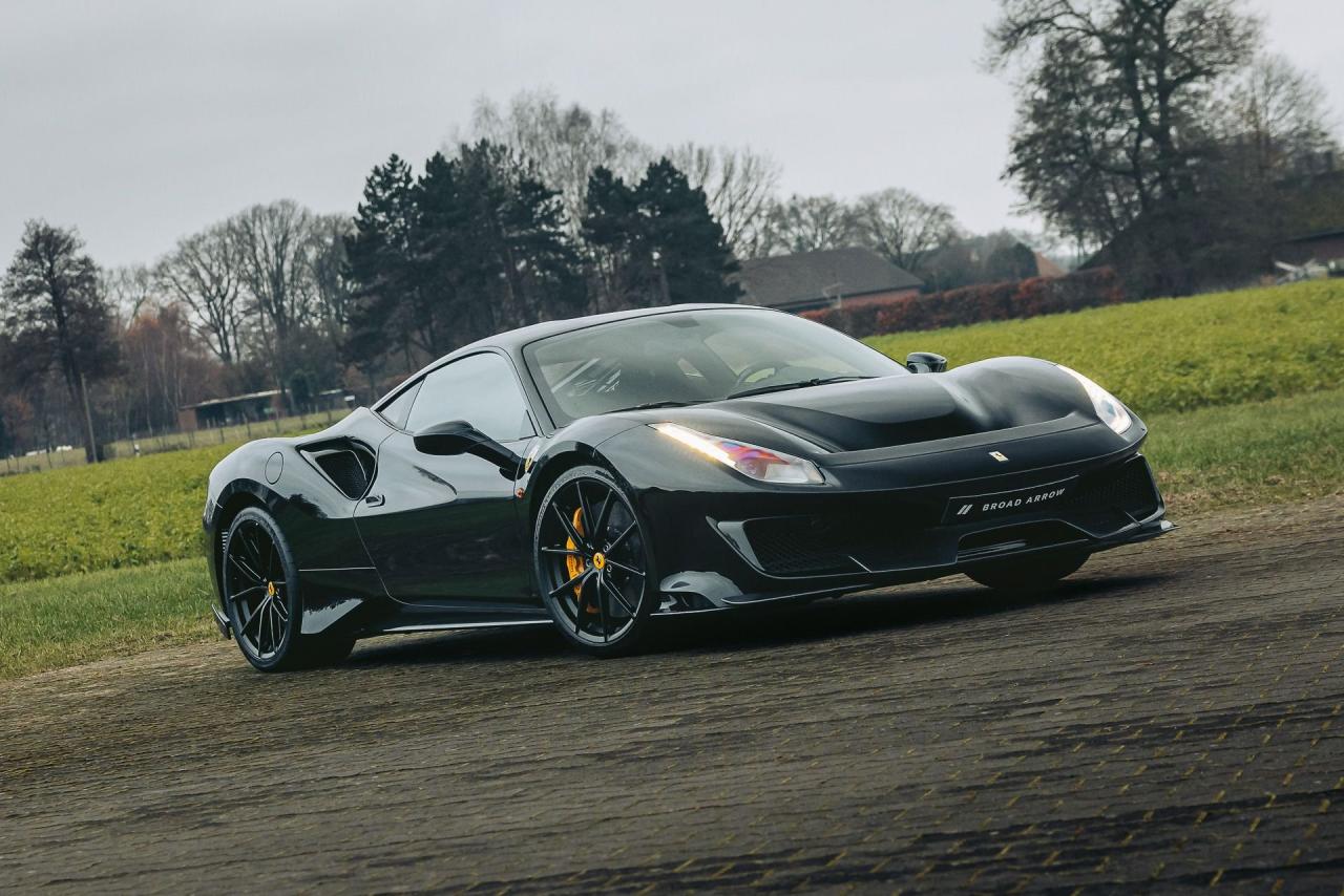 2020 Ferrari 488 PISTA