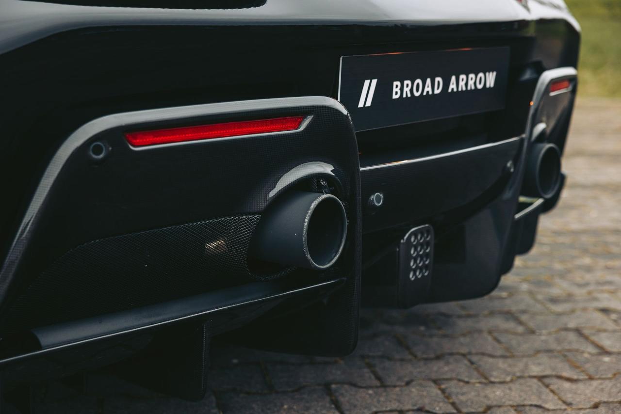 2020 Ferrari 488 PISTA