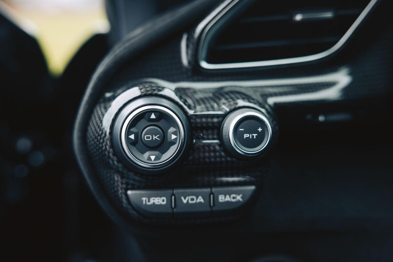 2020 Ferrari 488 PISTA