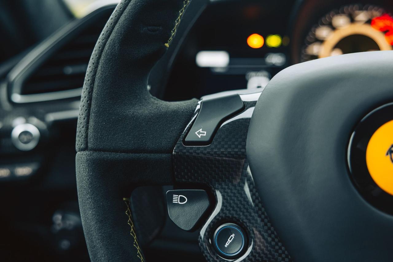 2020 Ferrari 488 PISTA