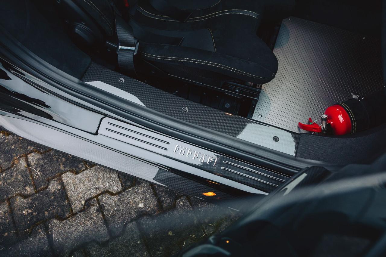 2020 Ferrari 488 PISTA