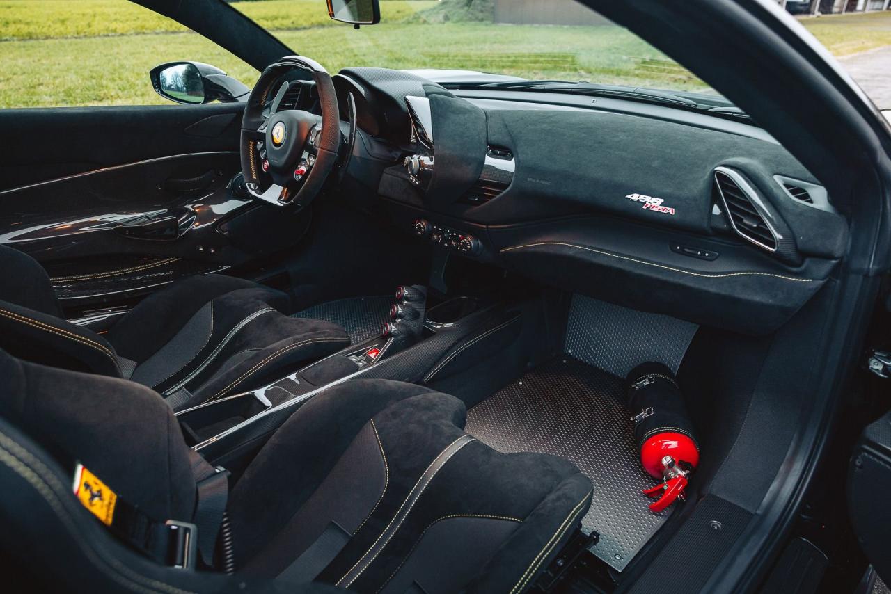 2020 Ferrari 488 PISTA