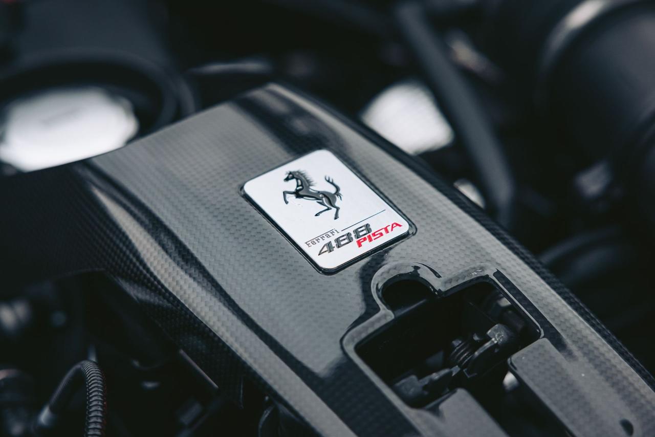2020 Ferrari 488 PISTA