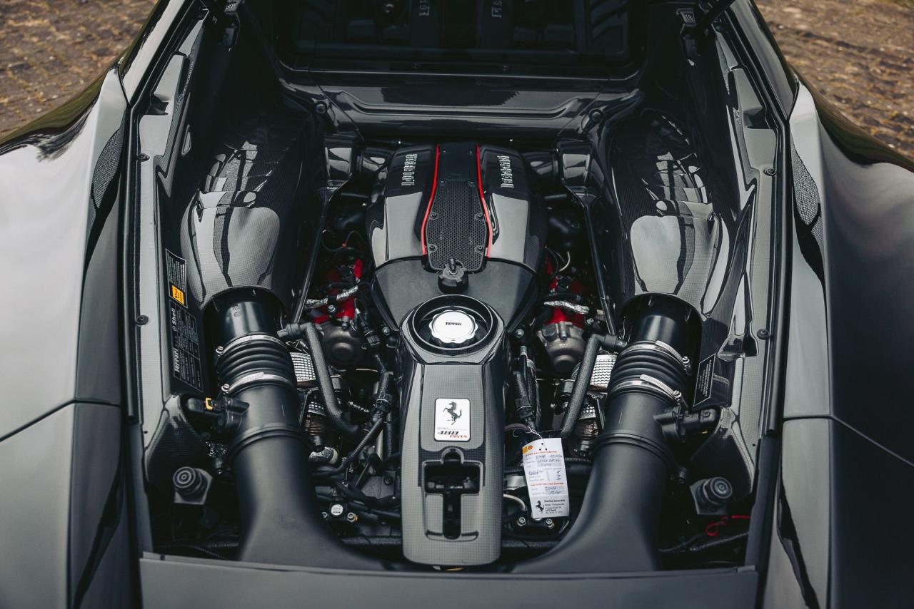 2020 Ferrari 488 PISTA