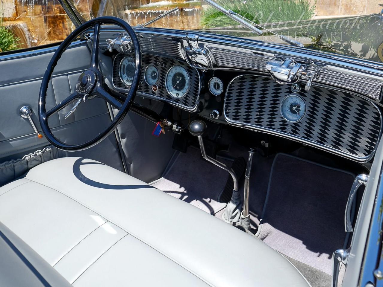 1936 Auburn 852 SC Cabriolet