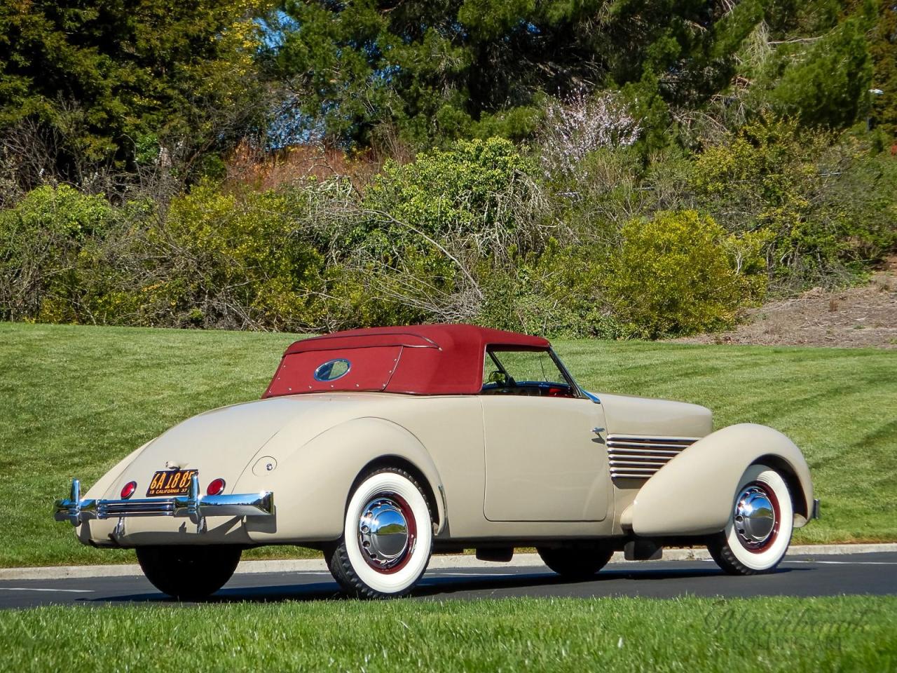1937 Cord 812