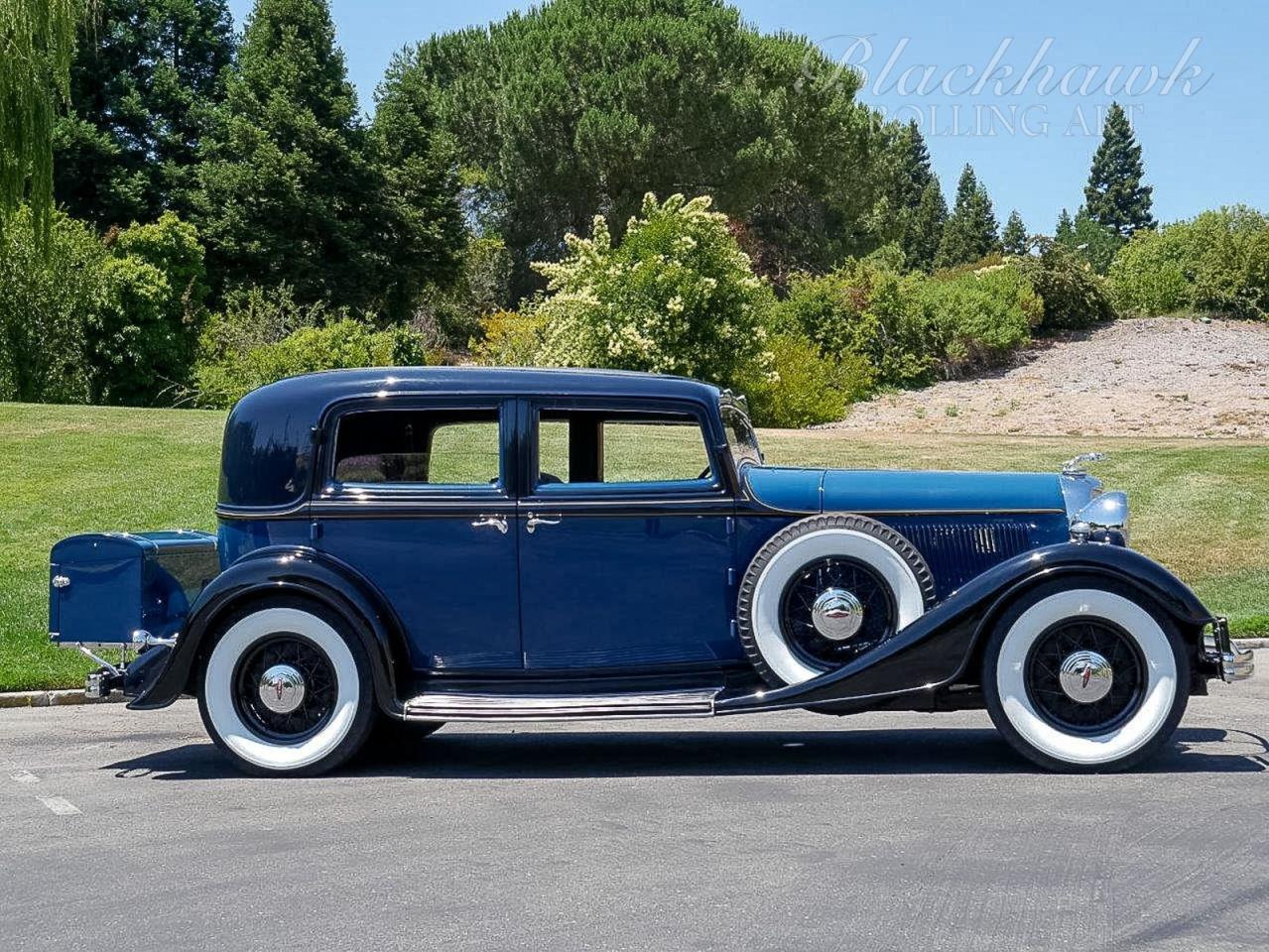 1933 Lincoln Twelve KA Sedan