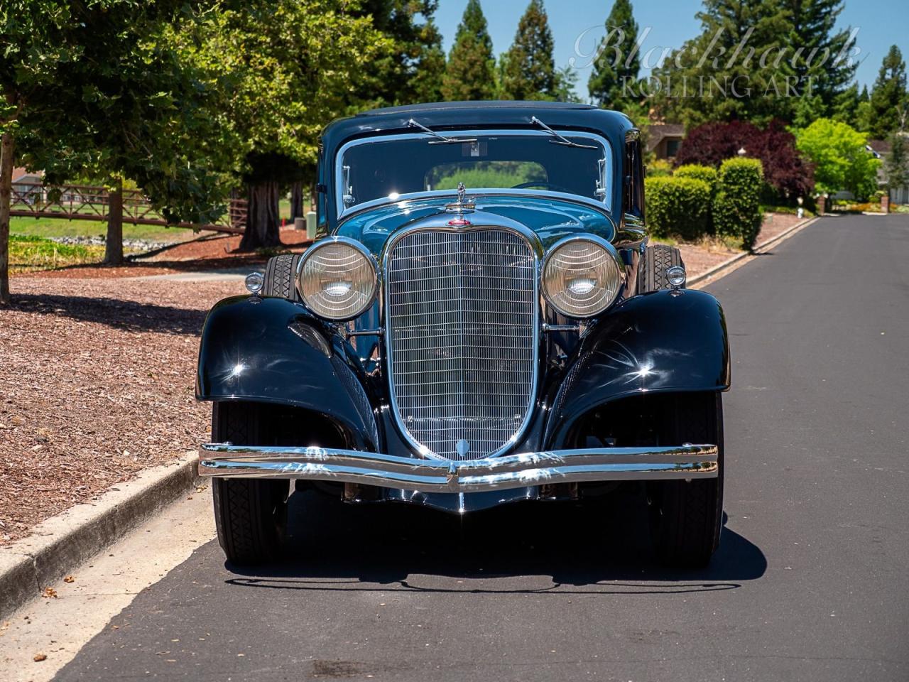 1933 Lincoln Twelve KA Sedan