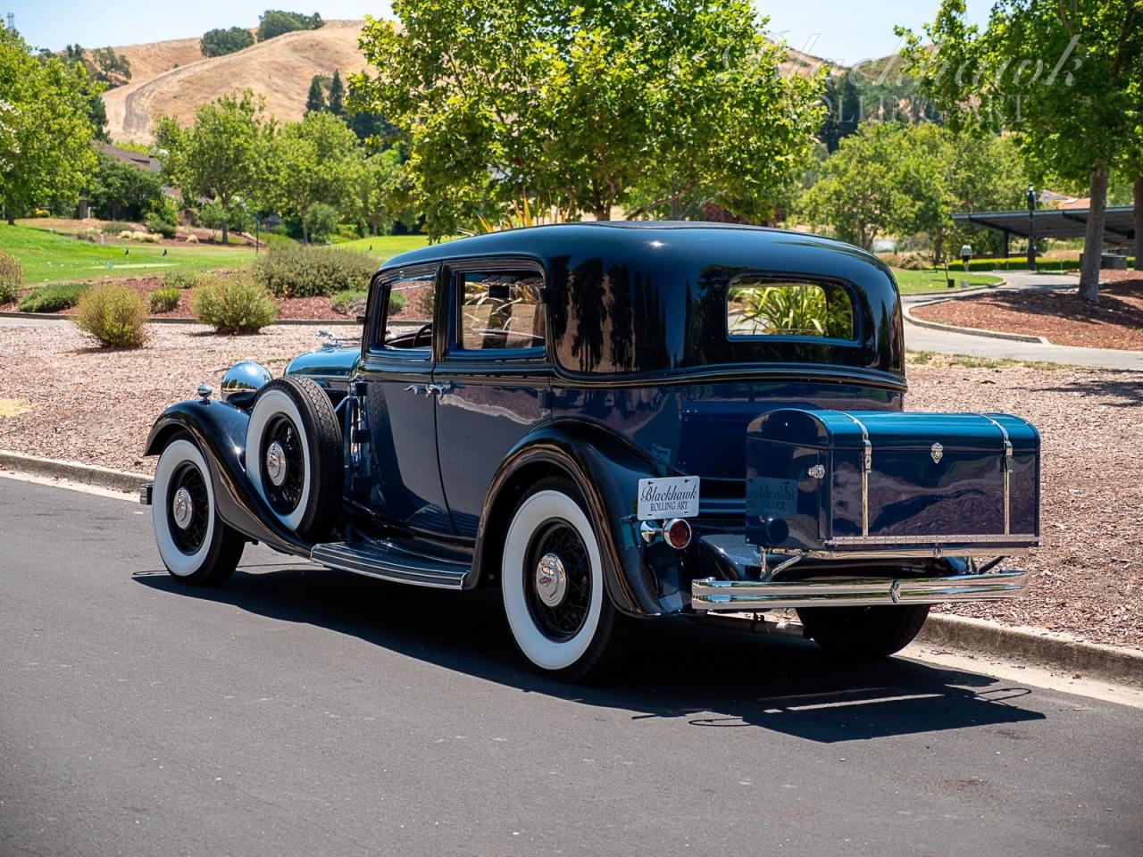 1933 Lincoln Twelve KA Sedan