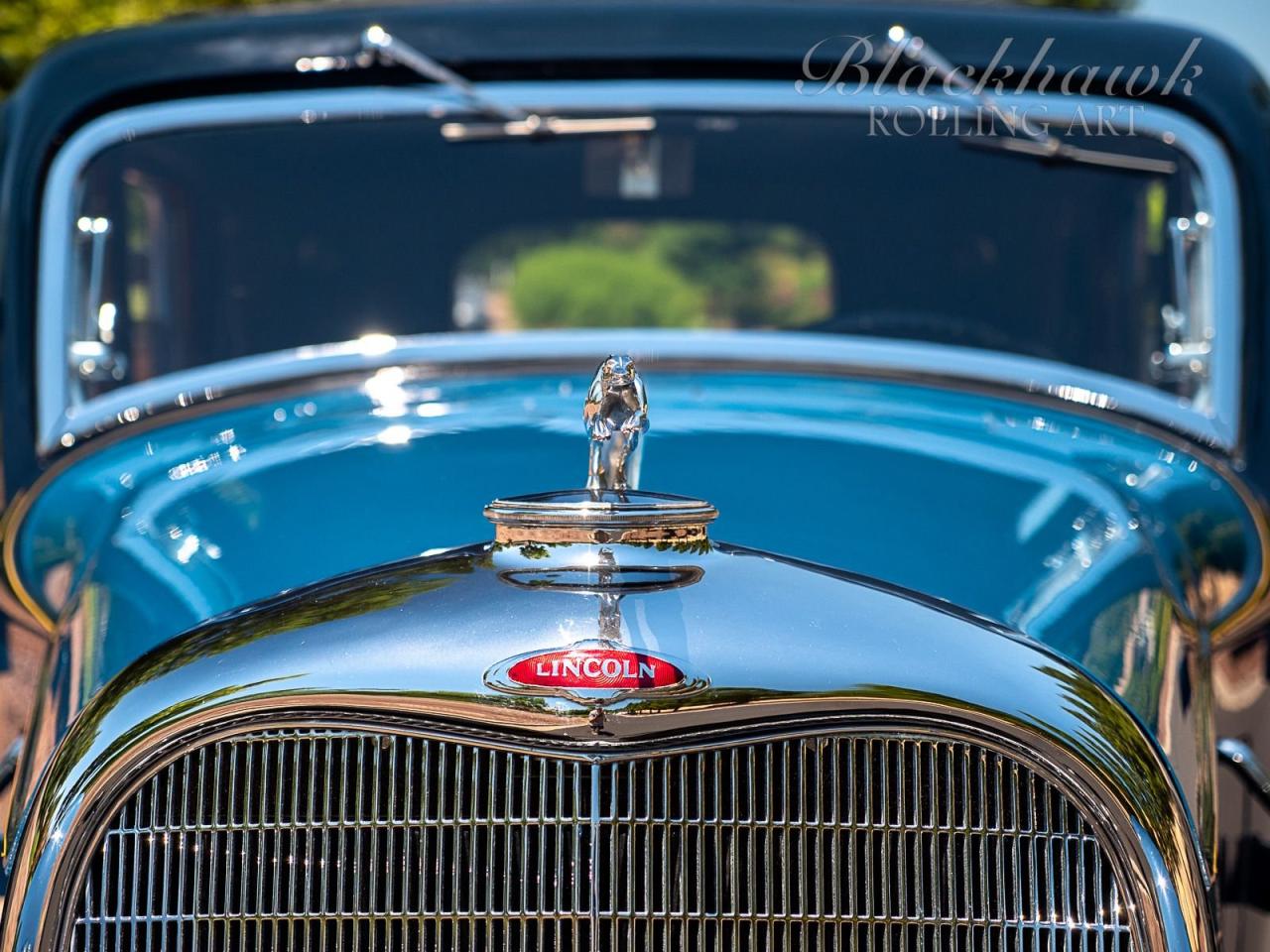 1933 Lincoln Twelve KA Sedan