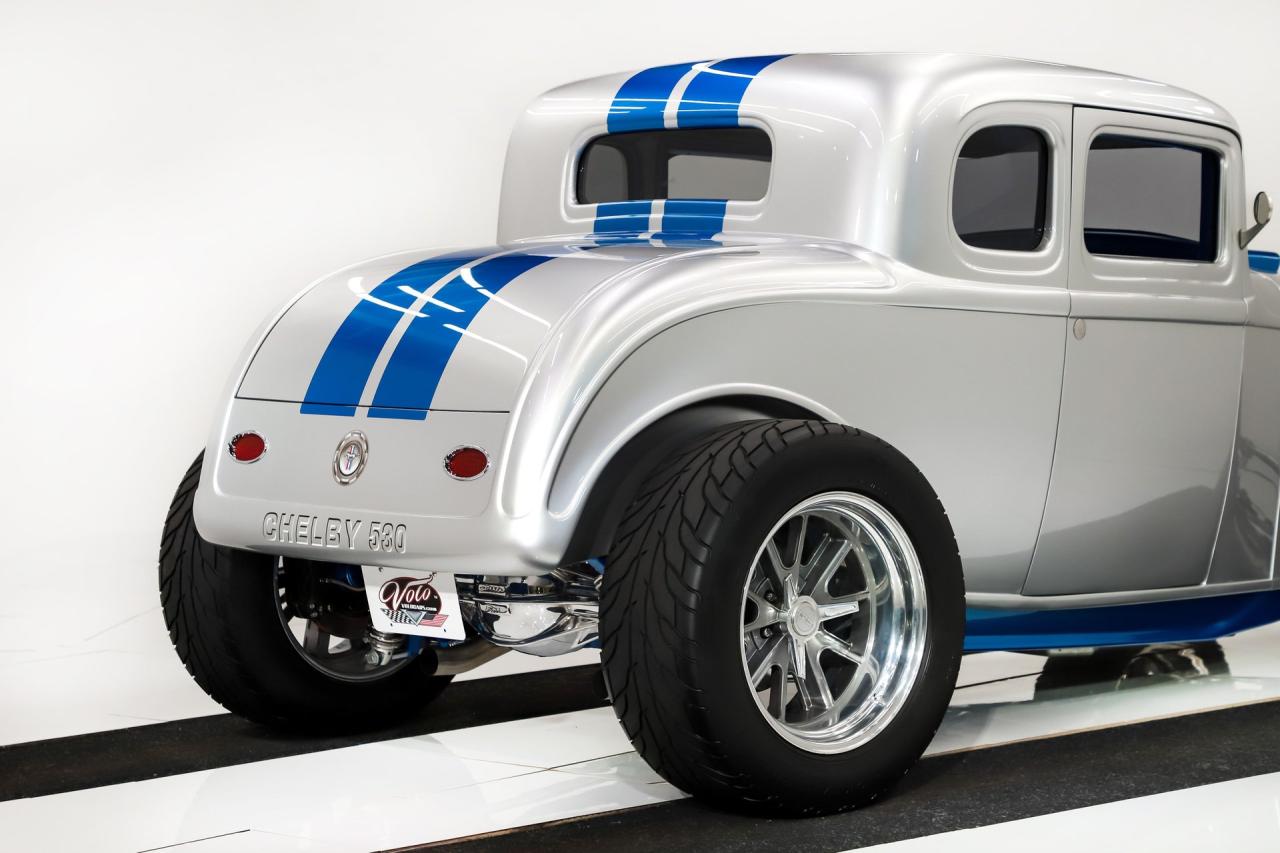 1932 Ford Custom