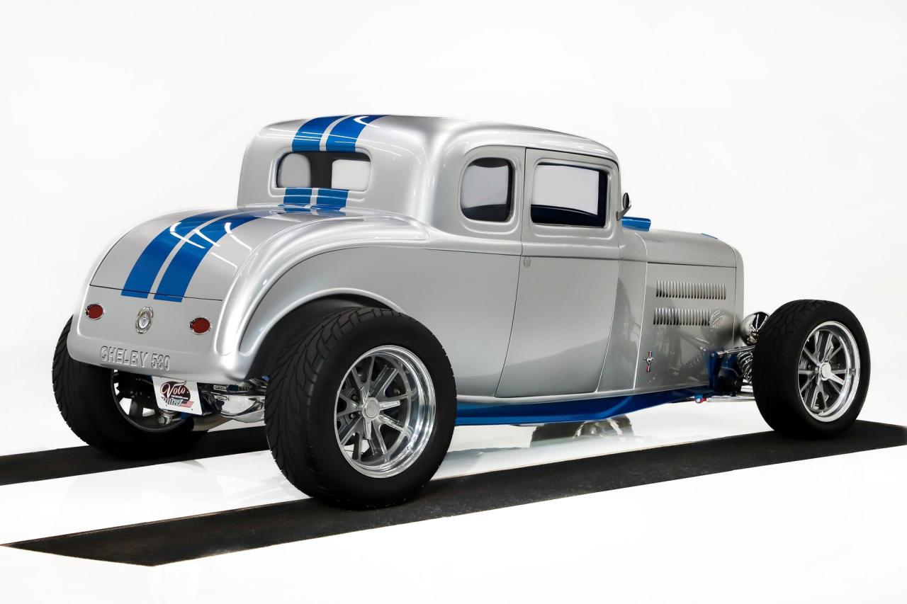 1932 Ford Custom