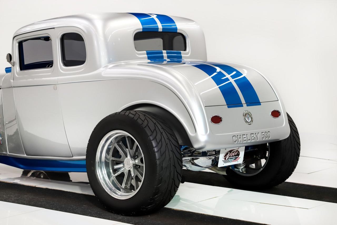 1932 Ford Custom