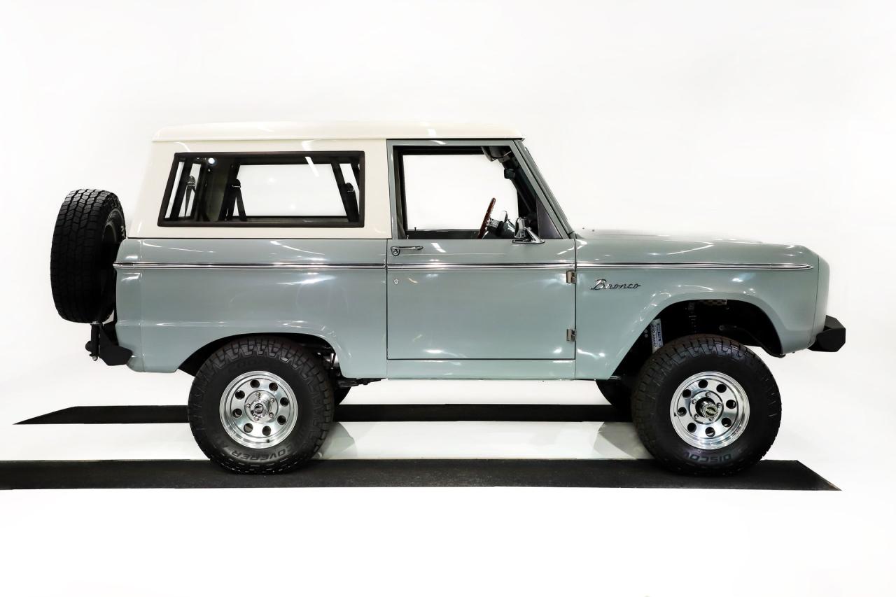 1974 Ford Bronco RESTOMOD