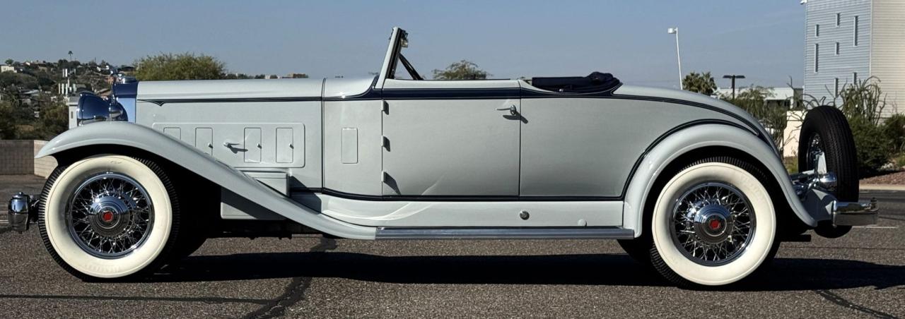 1932 Packard Deluxe 8