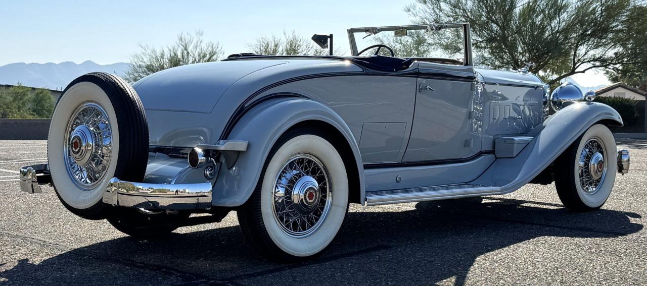 1932 Packard Deluxe 8