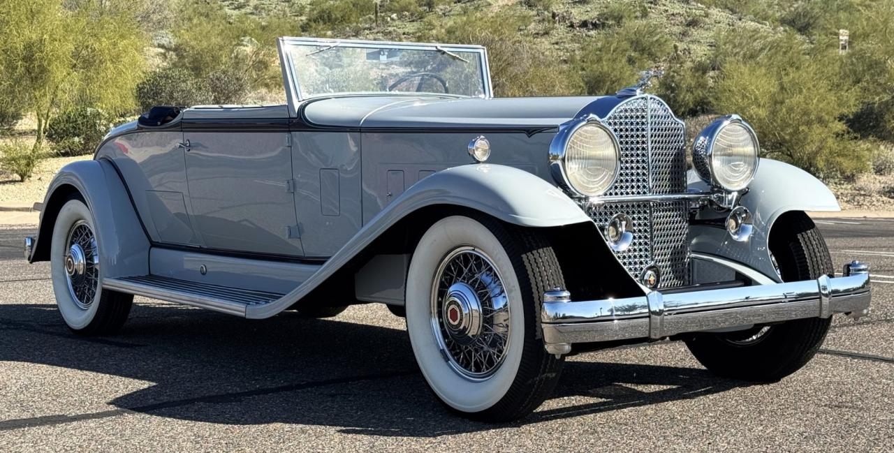 1932 Packard Deluxe 8