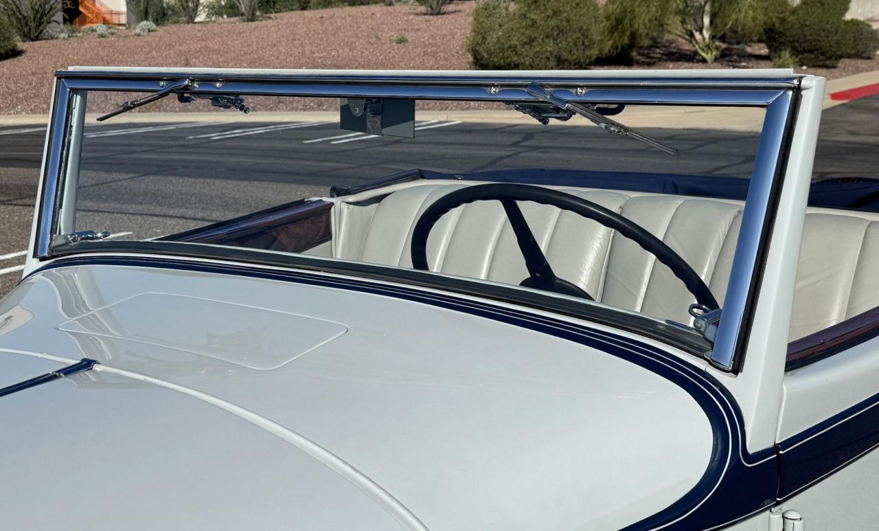 1932 Packard Deluxe 8