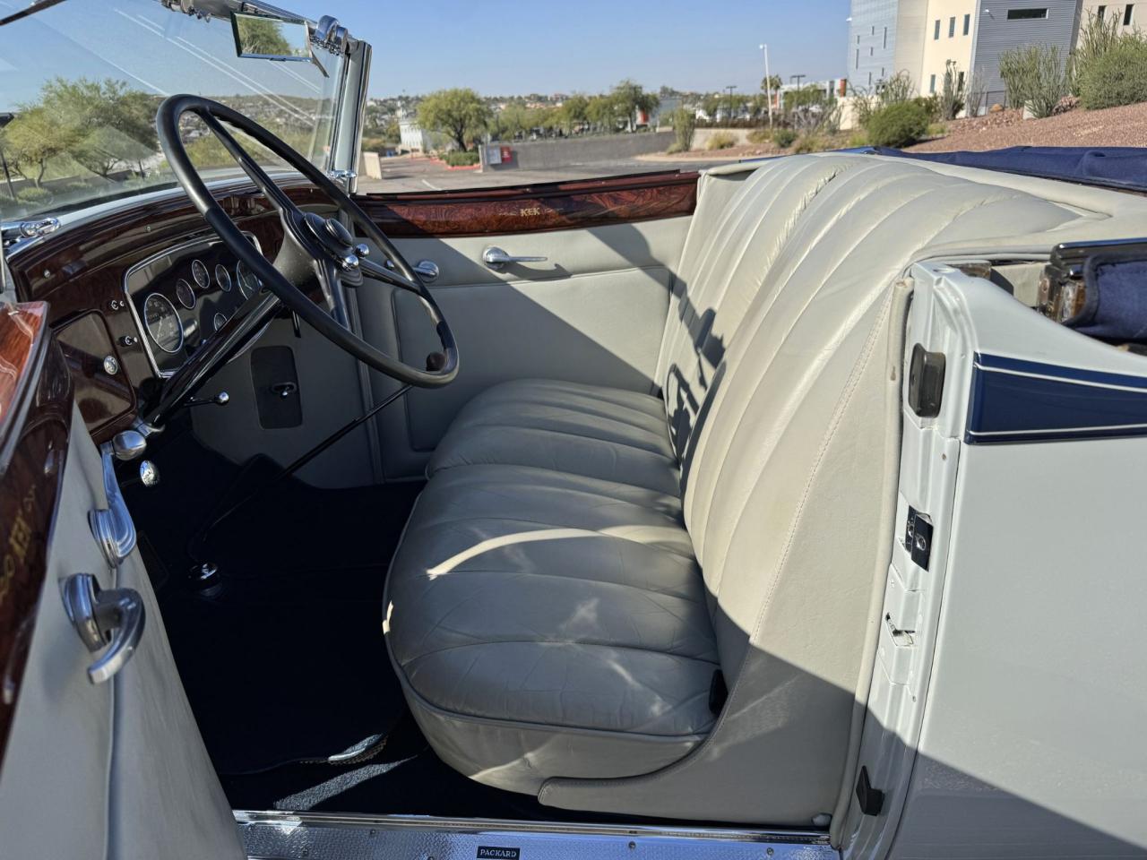 1932 Packard Deluxe 8