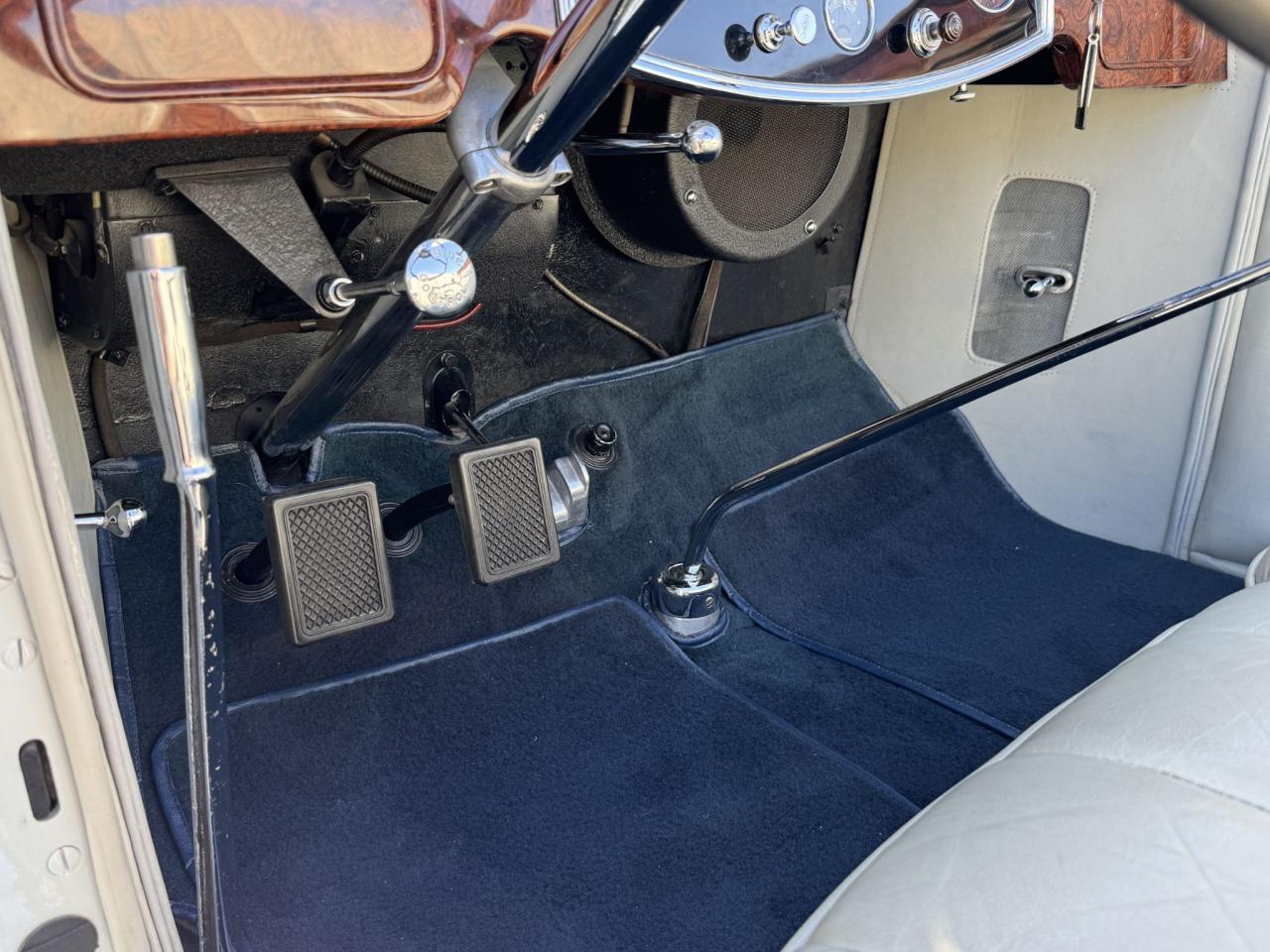 1932 Packard Deluxe 8