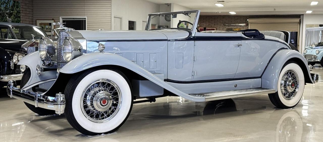 1932 Packard Deluxe 8
