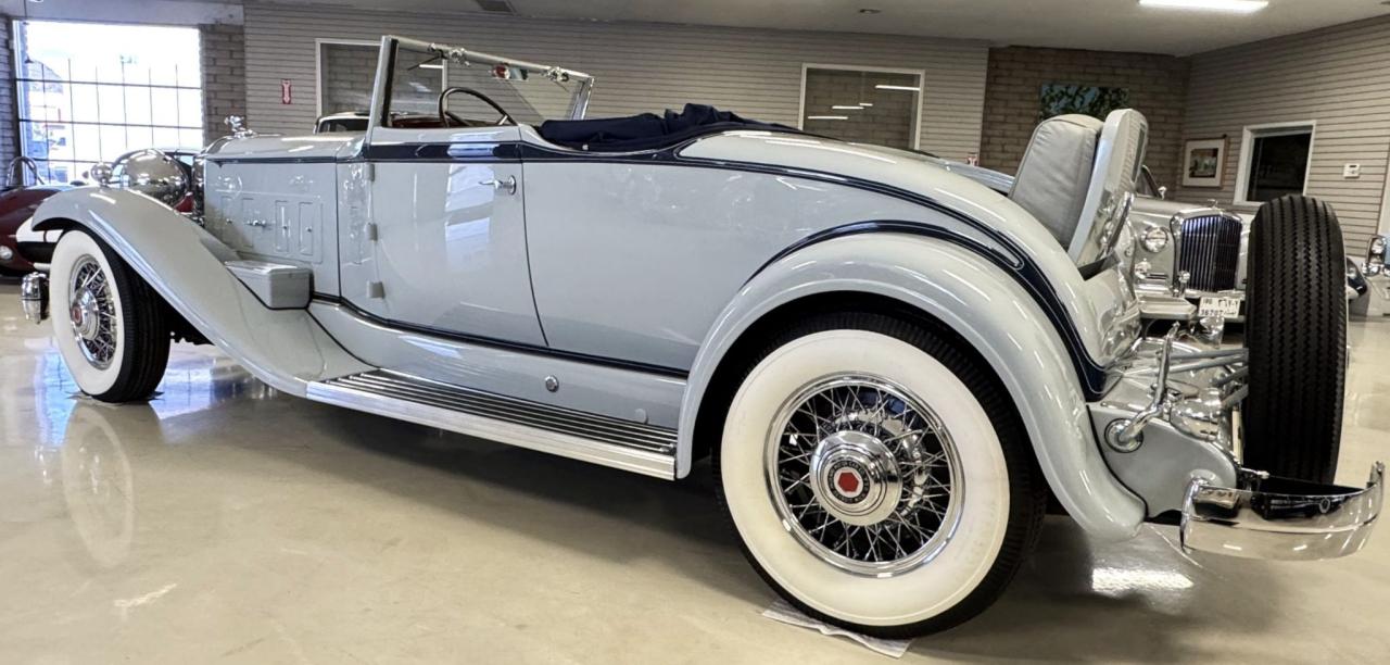 1932 Packard Deluxe 8