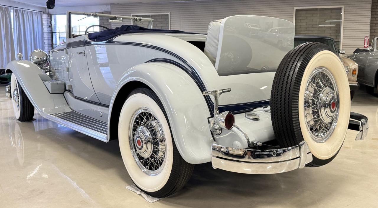 1932 Packard Deluxe 8
