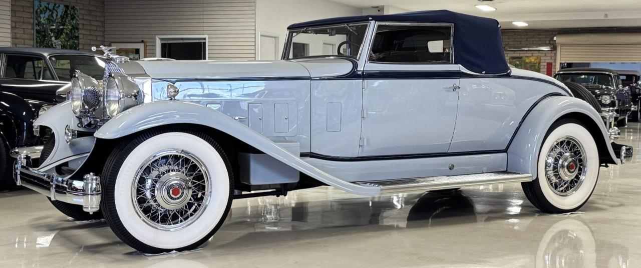 1932 Packard Deluxe 8