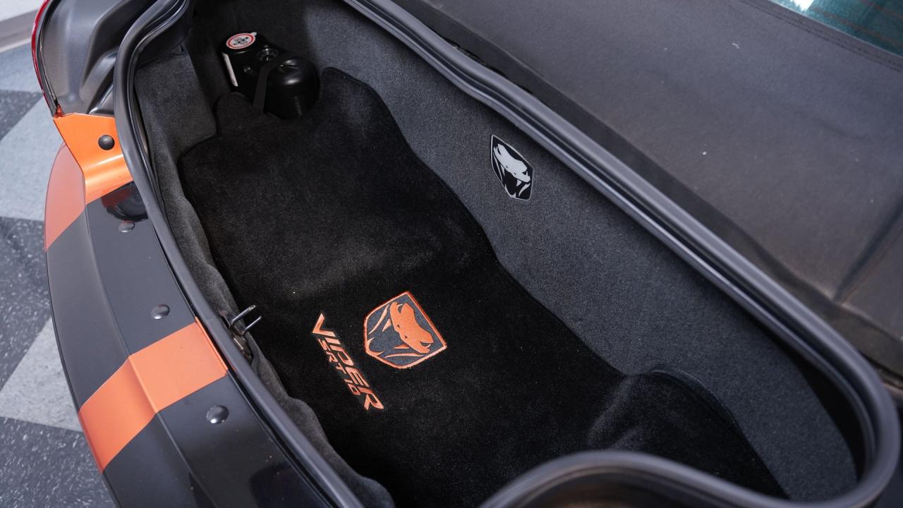 2010 Dodge Viper SRT-10 ROADSTER