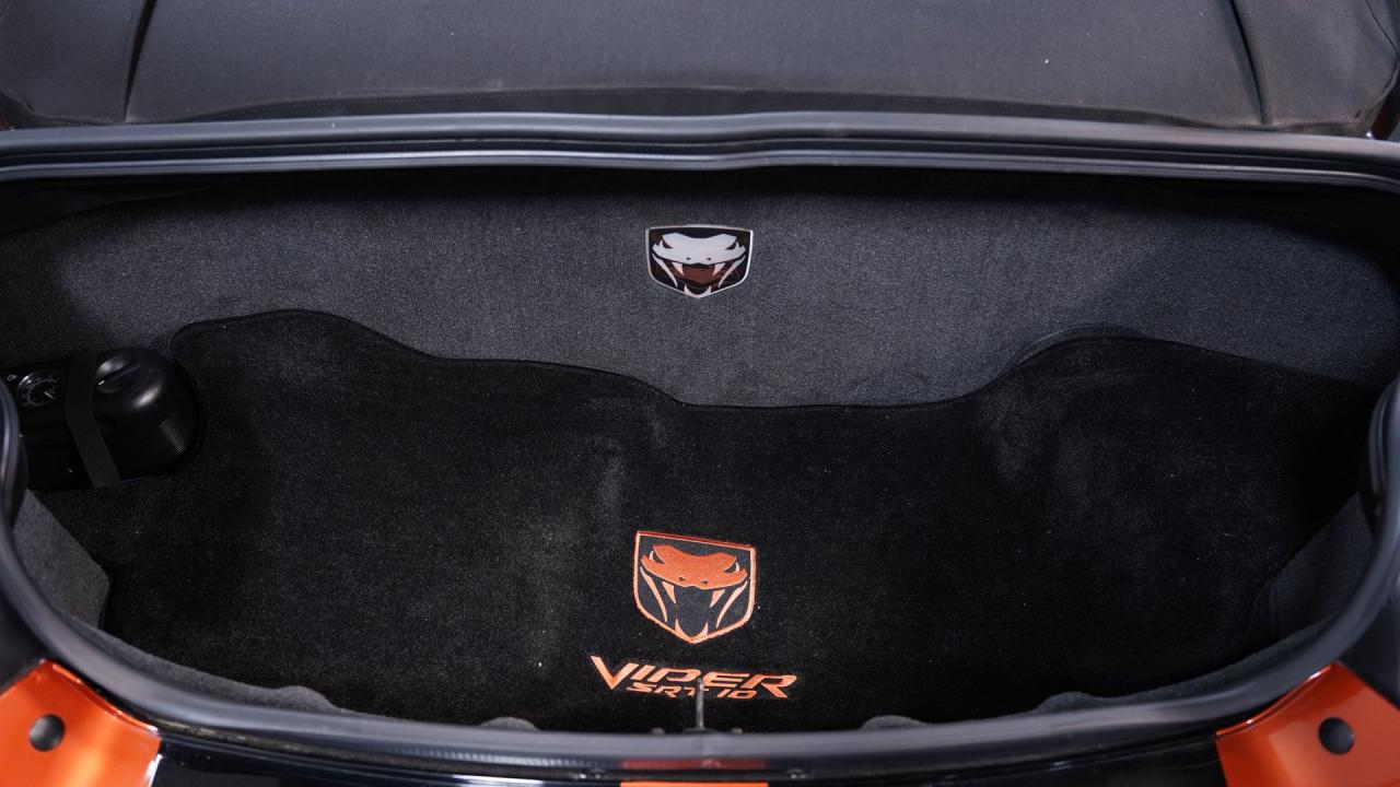 2010 Dodge Viper SRT-10 ROADSTER