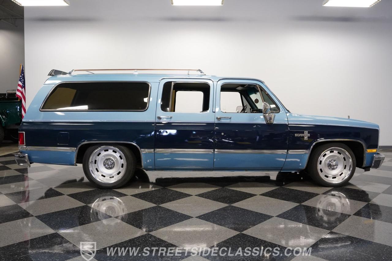 1986 Chevrolet Suburban Restomod