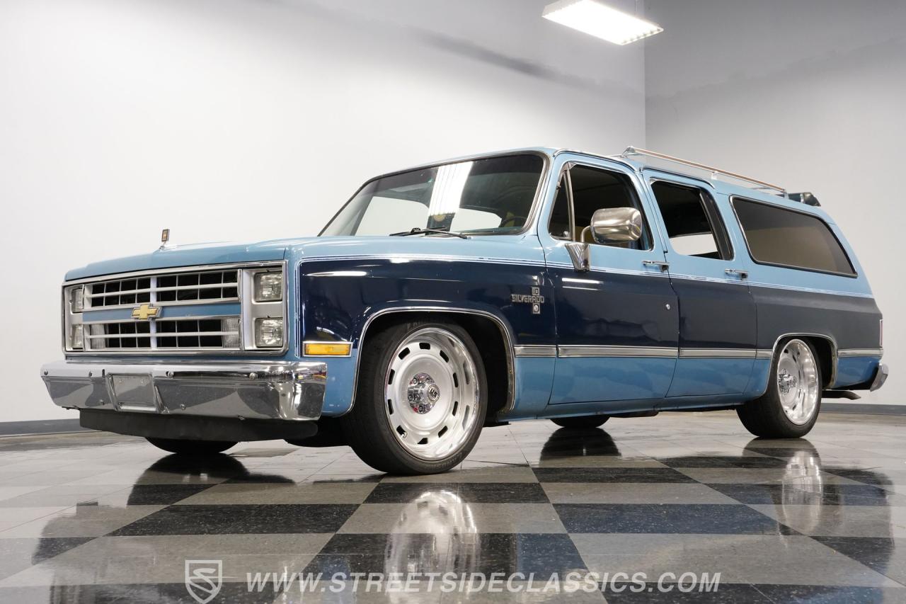 1986 Chevrolet Suburban Restomod