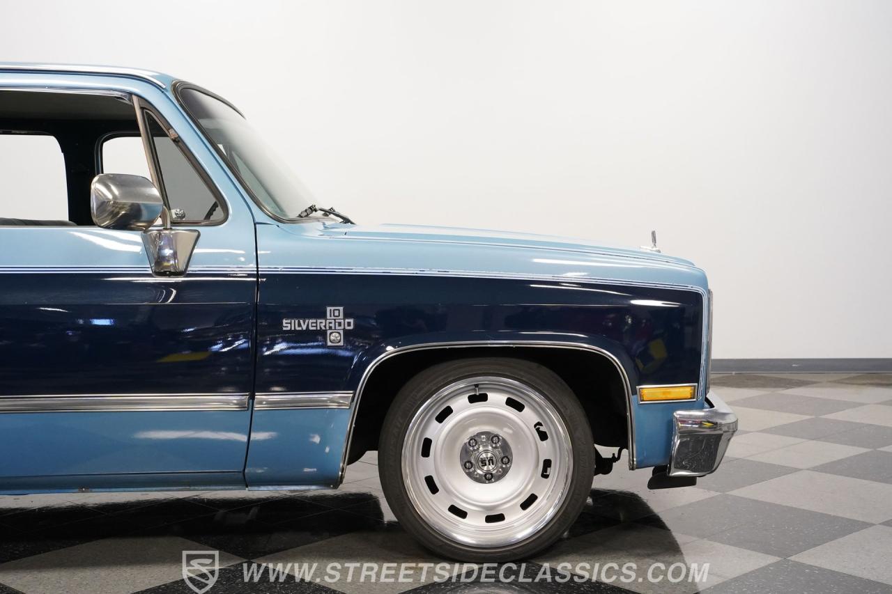 1986 Chevrolet Suburban Restomod