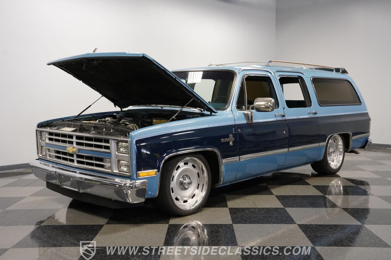 1986 Chevrolet Suburban Restomod