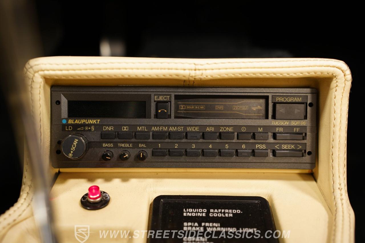 1987 Ferrari Mondial 3.2 Cabriolet