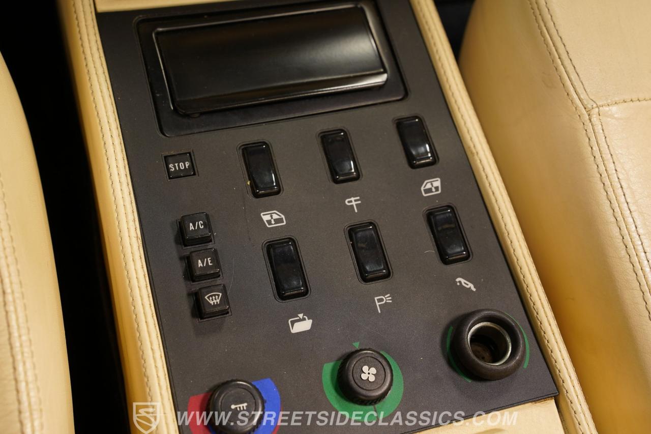 1987 Ferrari Mondial 3.2 Cabriolet