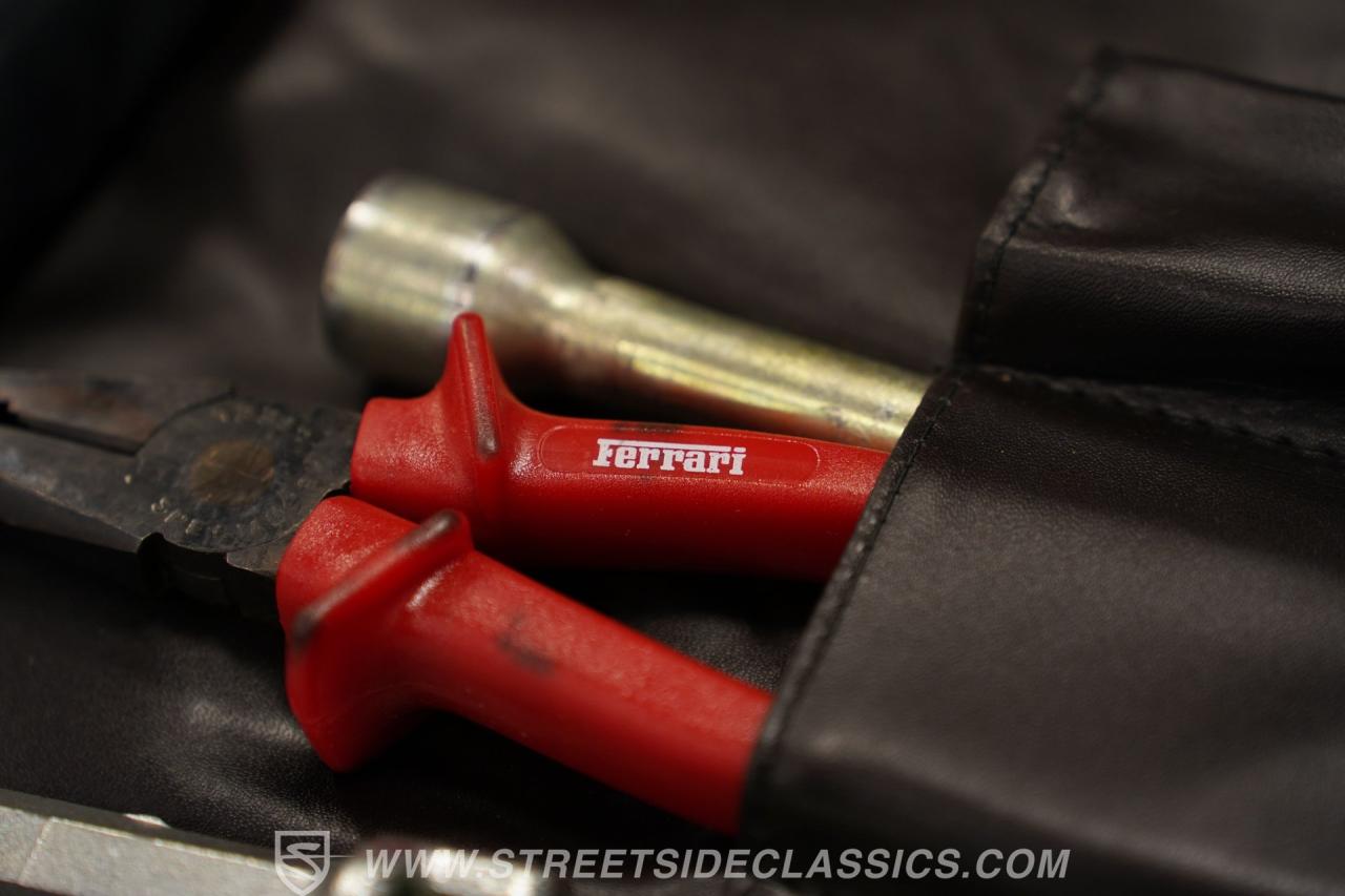 1987 Ferrari Mondial 3.2 Cabriolet