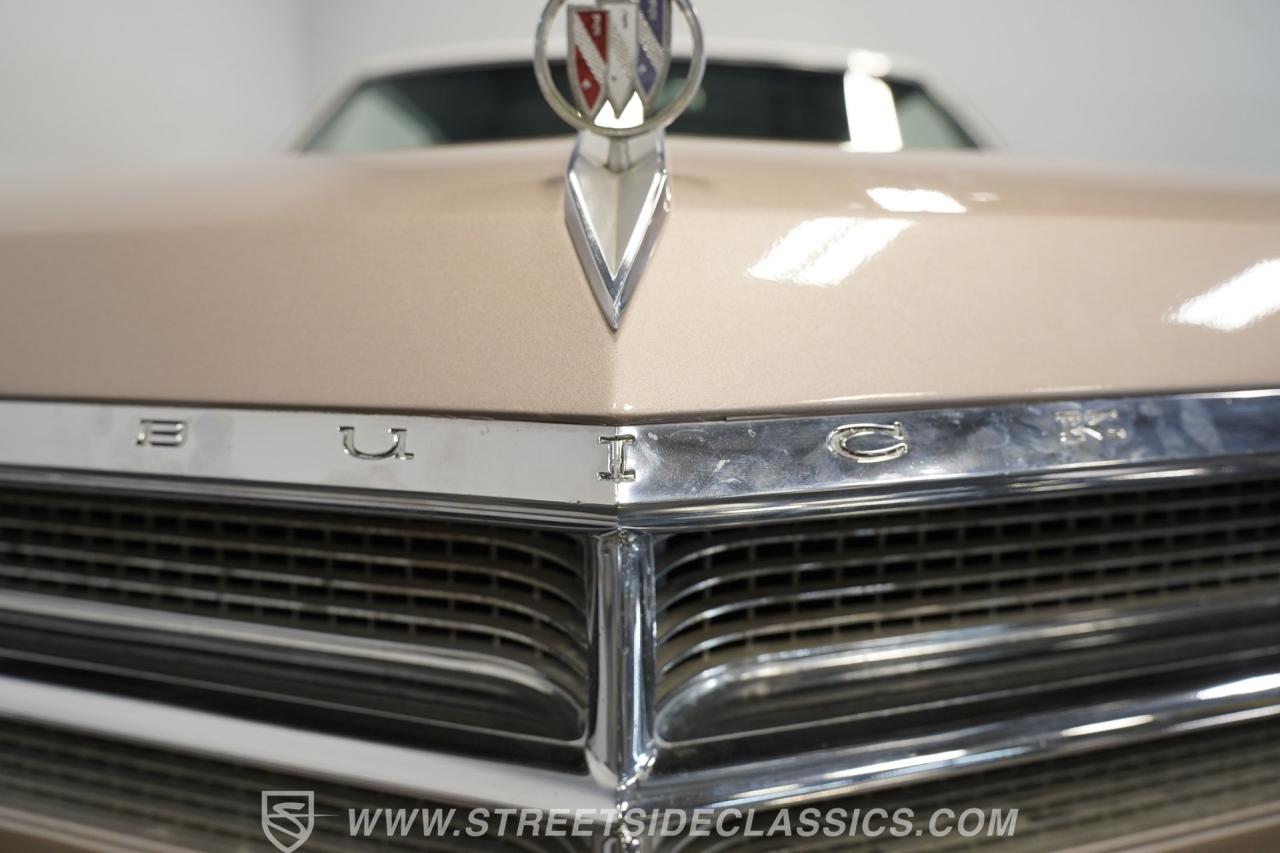 1965 Buick Electra 225