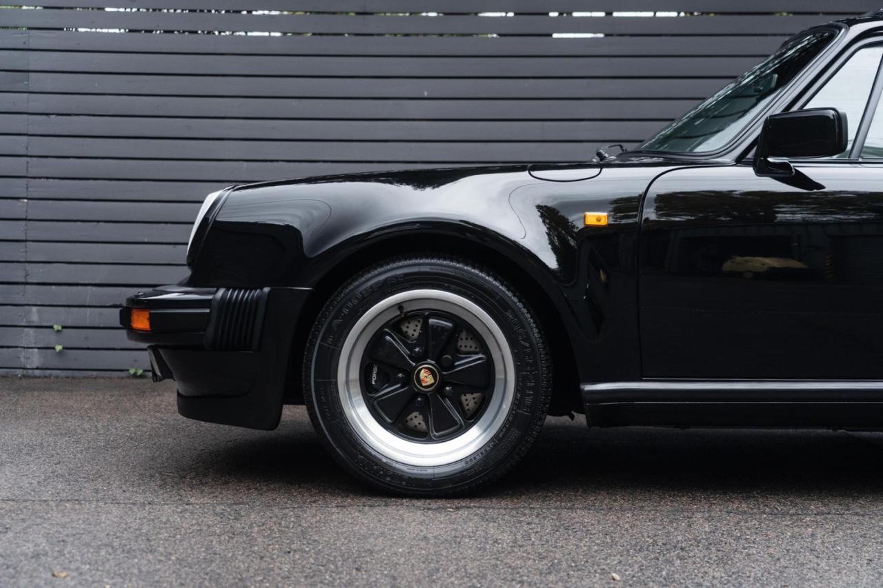 1987 Porsche 911 (930) TURBO