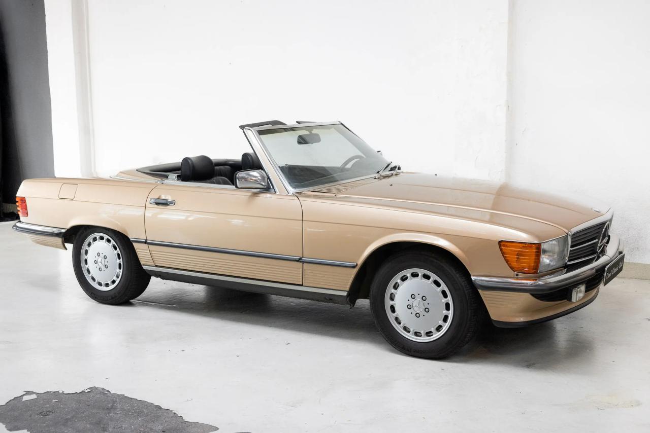 1986 Mercedes - Benz 300 SL R107