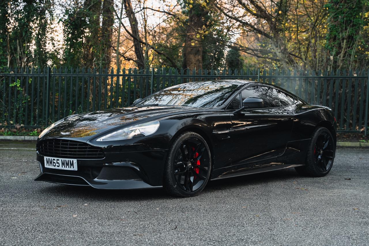 2015 Aston Martin Vanquish Carbon Black Edition