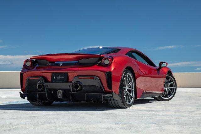 2019 Ferrari 488 PISTA